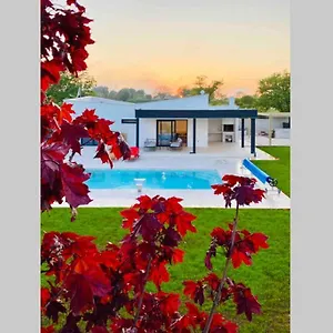  Villa Eni Medulin Heated Pool